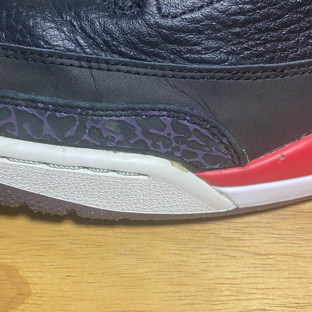 *Rare* Jordan 3 Retro Crimson - Picture 9 of 14